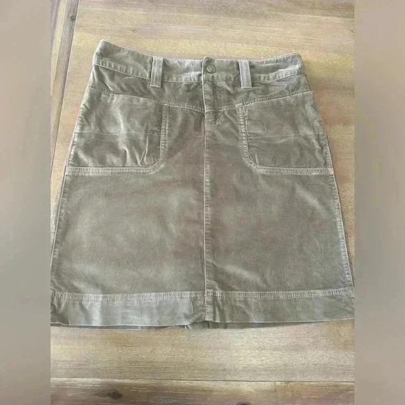 Athleta Washed Velvet Skirt - Picture 1 of 11